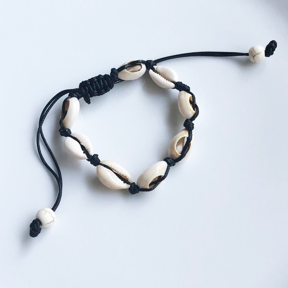 NEW Natural Cowrie Shell Bracelet (black rope) - Picture 4 of 6